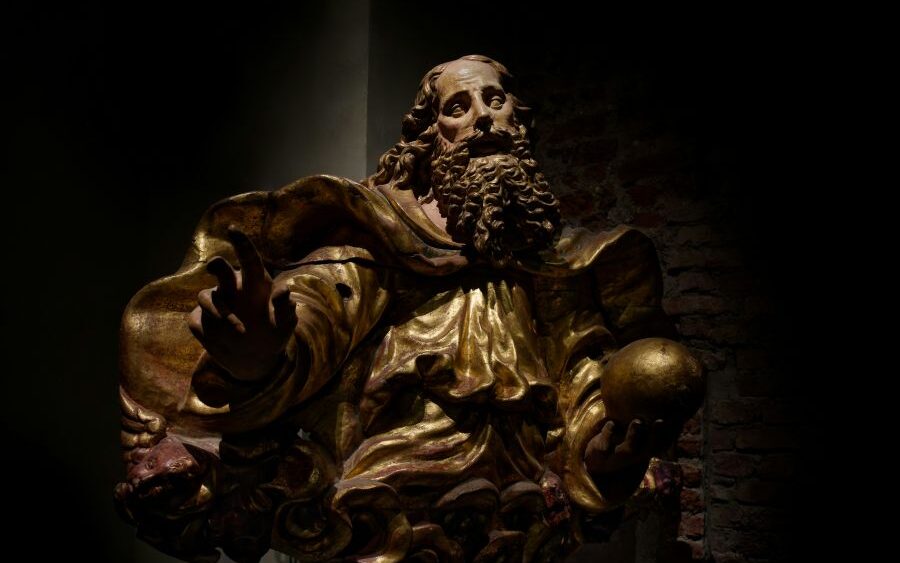 a bronze statue of a man, showing one use for this metal