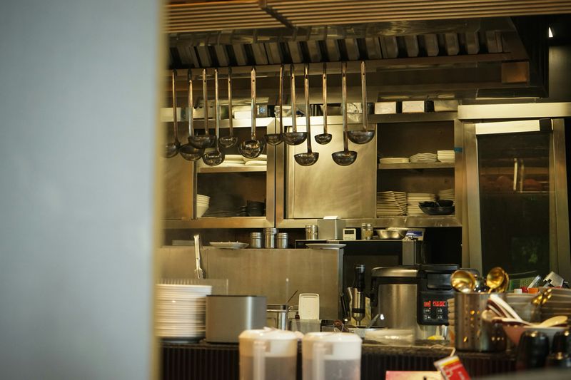 316 stainless steel in a commercial kitchen setting