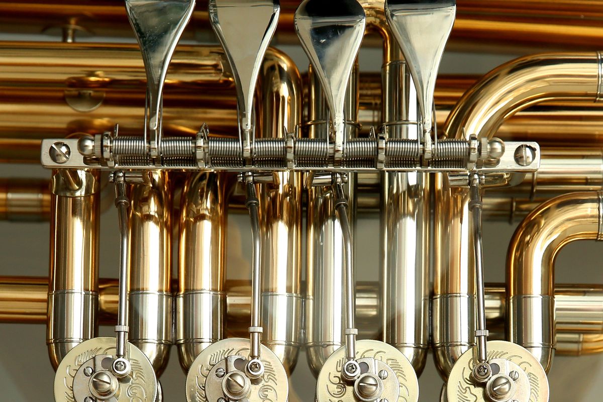 highly polished brass as an example vs. brushed